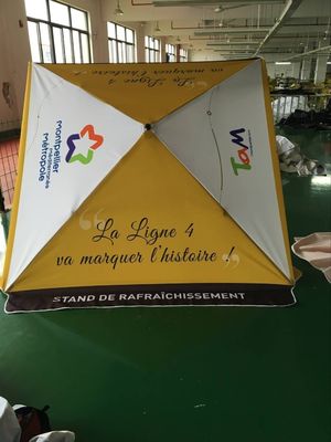 Διαφήμισης μεγάλο παντός καιρού θόλων σκηνών δίπλωμα σκιάς έκθεσης λαϊκό επάνω υπαίθριο