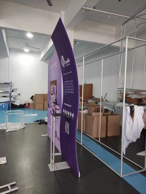 230g ελαφρύς αναδρομικά φωτισμένος θάλαμος εμπορικών εκθέσεων στάσεων επίδειξης έκθεσης εμπορικών εκθέσεων υφάσματος έντασης